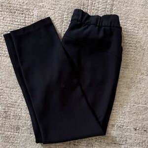 Lululemon size 6 straight leg athleisure pants